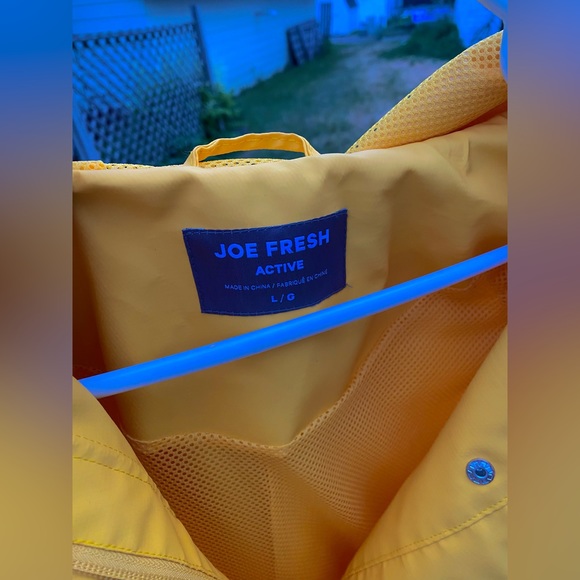 New with tags large real yellow raincoat - Picture 2 of 11